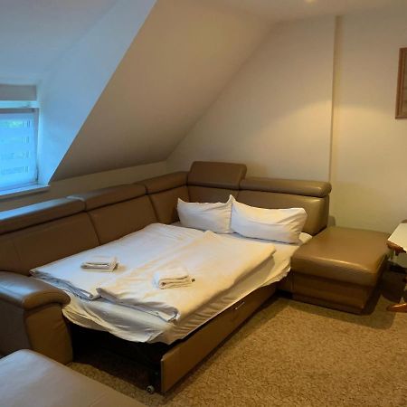 Hotel & Restaurant Schenk Von Landsberg Тойпиц Екстериор снимка