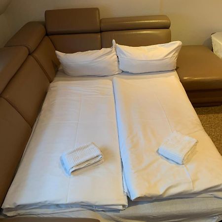 Hotel & Restaurant Schenk Von Landsberg Тойпиц Екстериор снимка