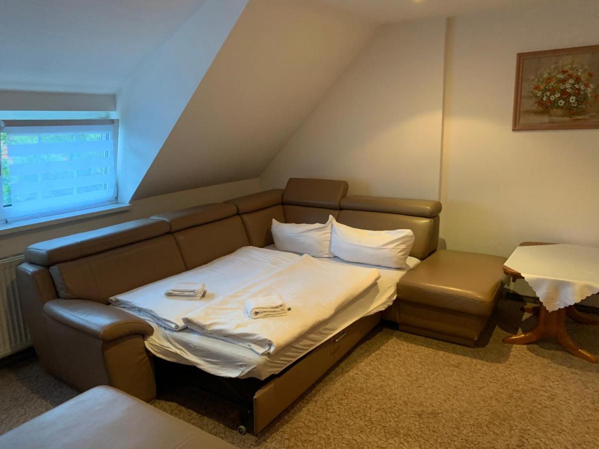 Hotel & Restaurant Schenk Von Landsberg Тойпиц Екстериор снимка