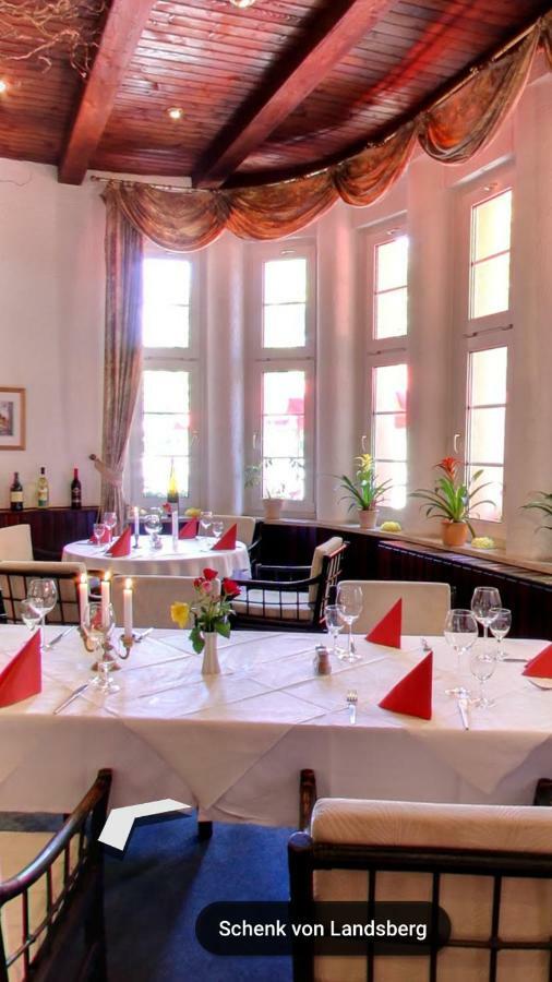 Hotel & Restaurant Schenk Von Landsberg Тойпиц Екстериор снимка